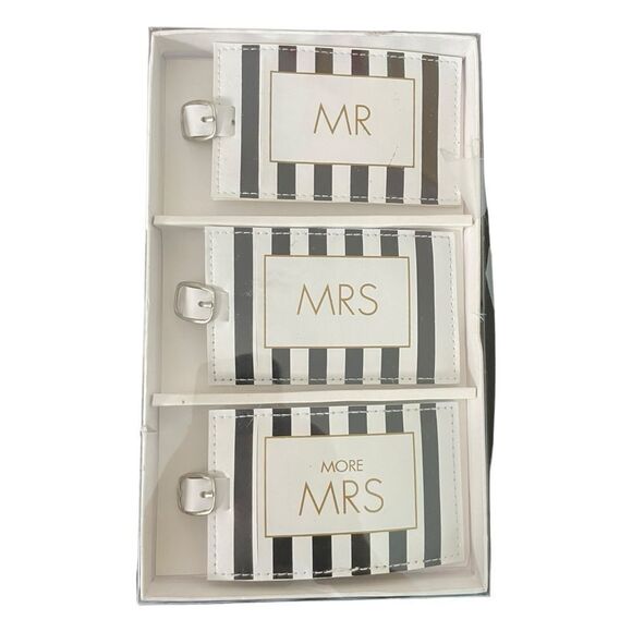 Francesca's Newlywed Luggage Tags. 3 Black & White Tags (Mr, Mrs,‎ More Mrs) New - Picture 1 of 5